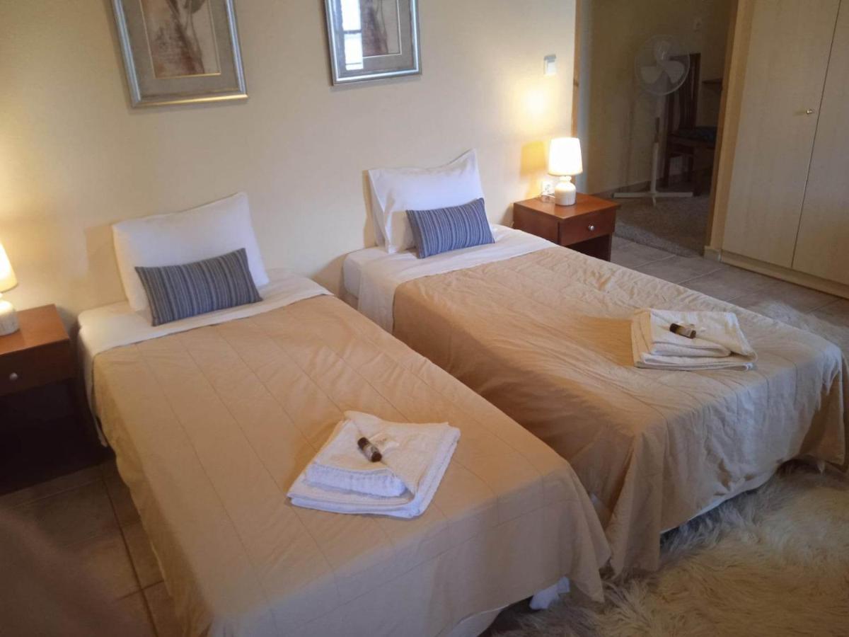 Thiamis Guesthouse Doliana Exterior foto